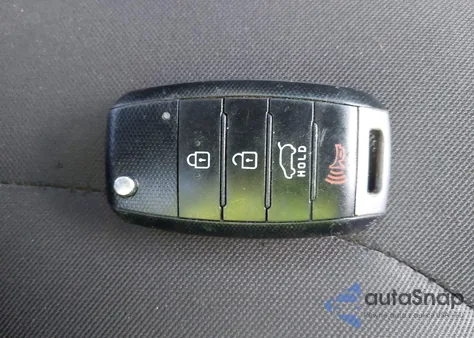 2016 Kia Soul z USA, uszkodzony, nr VIN KNDJN2A2XG7844131